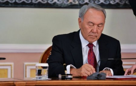 Назарбаев денсаулық сақтау мәселелері туралы заңға өзгертулер енгізді