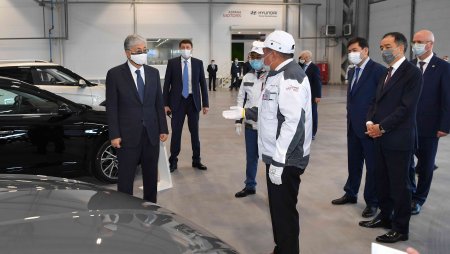 Мемлекет басшысы Hyundai Trans Kazakhstan зауытында болды