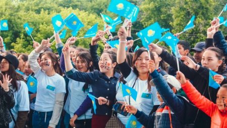 Халықаралық жастар күні: 800 мың қазақстандық шараларға қатысады
