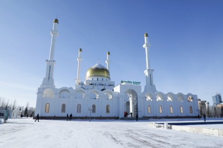 «Нұр Астана» мешітінің атауы Әбу Насыр әл-Фараби болып өзгертілді