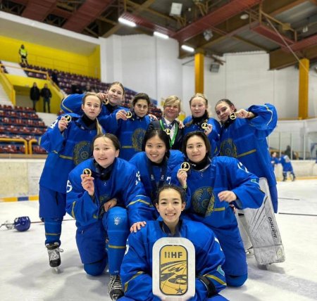 Қыздар құрамасы хоккейден жасөспірімдер арасындағы әлем чемпионатын жеңіп алды