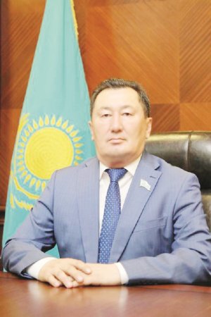 Наурызбай Байқадамов – сенат депутаты