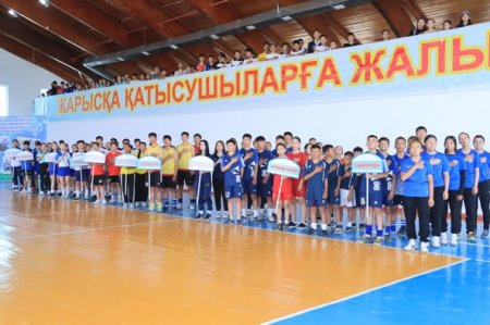 ҚР еңбек сіңірген жаттықтырушысы С.Қобландинді еске алуға арналған республикалық турнирдің ашылу салтанаты өтті