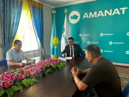Фракция мүшесі жеке қабылдау өткізді