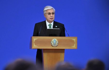 Президент еліміздегі полиция қызметкерлері мен мемлекеттік қызметшілерді кәсіби мерекесімен құттықтап, құқық қорғау органдарының кеңейтілген алқа мәжілісінде сөз сөйледі