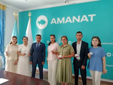Партия қатары жаңа мүшелермен толықты