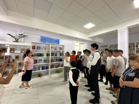 Жергілікті ақындарға арналған көрме