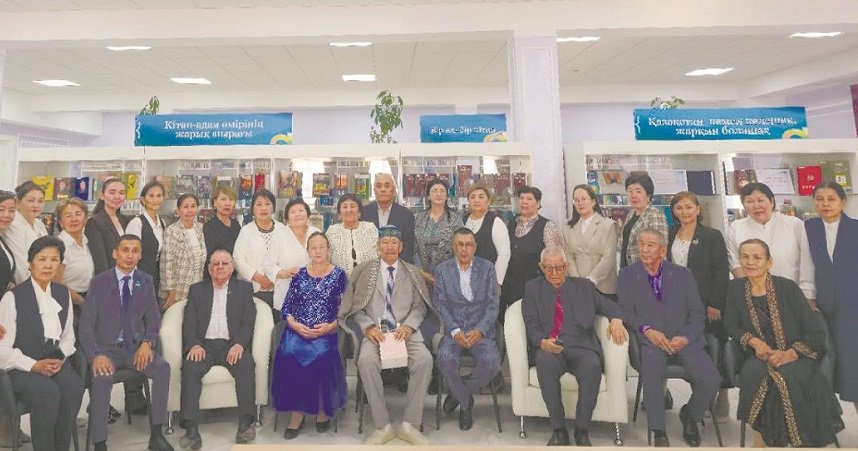 Жігіт қыздарды көргенде жұлқынып кетеді