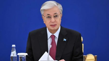 «Уранды талан-таражға салуға болмайды»: Тоқаев АЭС құрылысына қатысты келіссөздерде ел мүддесін ескеру қажет екенін айтты