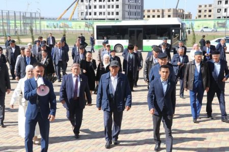 Қазыналы қарттар шаһар нысандарын аралады