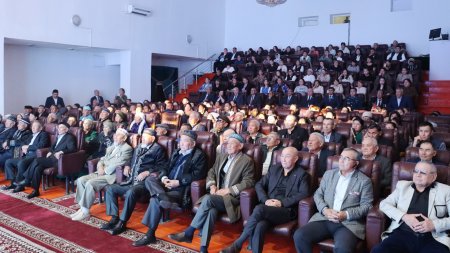 Қазыналы қариялар әркез құрмет төрінде