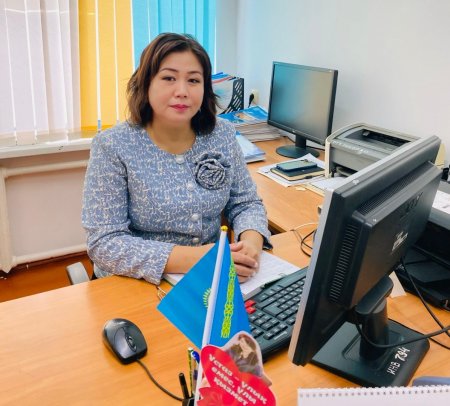 Білім мен тәрбиені ұштастырған