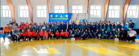 Көгалды хоккейден чемпионат өтті