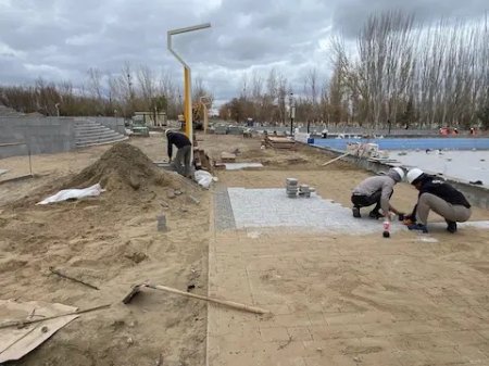 Президент саябағындағы серпінді құрылыс