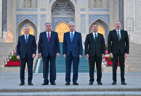 Орталық Азия және Әзербайжан мемлекеттерінің басшылары Ислам өркениеті орталығына барды