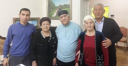 Көрнекті ақынға көңіл айтты
