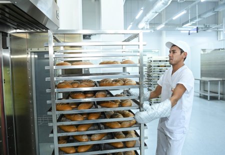 Отыз жылдан кейін қайта жаңғырған нан зауыты