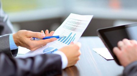 Жаңылмайтын жақ, сүрінбейтін тұяқ жоқ