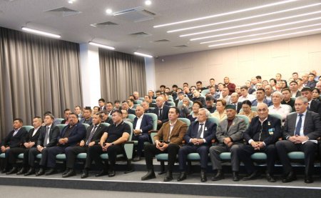 «Әке тағылымы – ұлт тәрбиесінің тірегі» тақырыбындағы облыстық әкелер форумы өтті