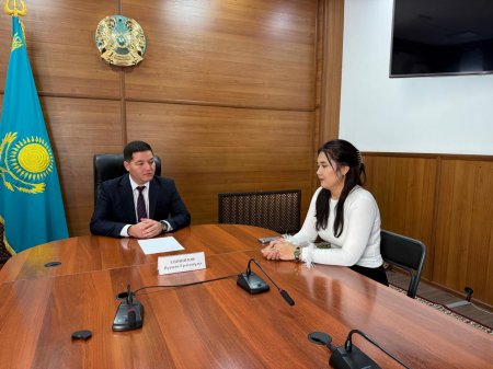 Жас мемлекеттік қызметшілерге түсіндірме жұмыстары жүргізілді