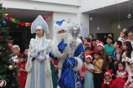 Балаларға арналған жаңа жылдық шырша өткізілді