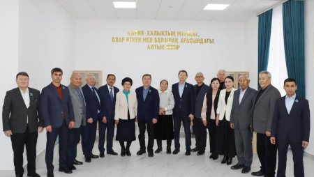 Халық қалаулылары ардагерлермен кездесті