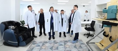 Аймақ басшысы ауруханаға жапсарлас салынған жаңа ғимаратты көрді