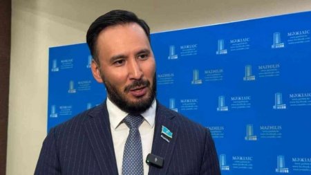 Айдарбек Ходжаназаров  конституциялық өзгерістердің маңызын атап өтті