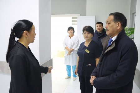 Нағи ілиясов ауылындағы дәрігерлік амбулатория жұмысымен танысты