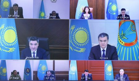 Олжас Бектенов жаңа Конституция жобасын талқылау аясында ақпараттық-түсіндіру жұмыстарын ұйымдастыру бойынша кеңес өткізді