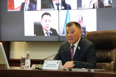 Облыстық мәслихат төрағасы конституциялық реформаларға арналған кездесу өткізді