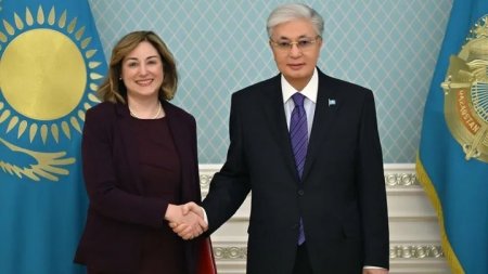 Трамп Қазақстандағы жаңа елшісі арқылы Тоқаевқа "ізгі тілегін" жеткізді