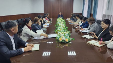 Сырдариялық ұстаздар Конституциялық реформаларды қолдайды