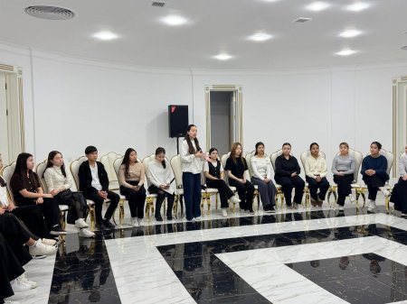 «Отбасы құндылықтары және Конституция» тақырыбында дөңгелек үстел өтті