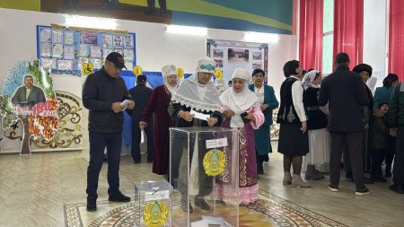 Қызылордада Ыбырай Жақаев әулетінің 9 келіні Референдумда бір мезетте дауыс берді