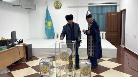 Айдарлы ауылында алғашқы болып  референдумда дауыс берген азамат анықталды