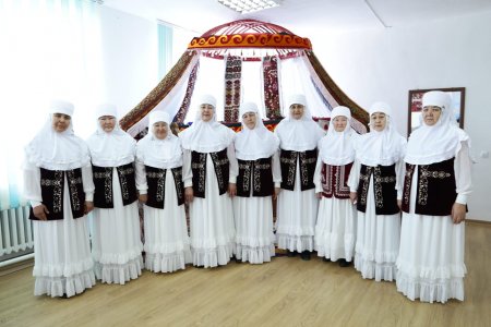 Өнеге мен өнері ұштасқан әжелер ансамблі