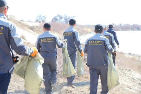«Мөлдір бұлақ» акциясы аясында өзен жағалауы тазартылды