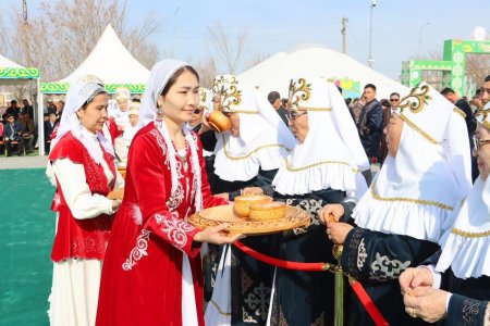 Дәстүр мен Жаңару үндескен