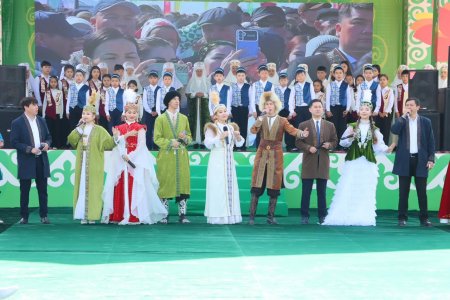 Думандатып келді Ұлыстың ұлы күні