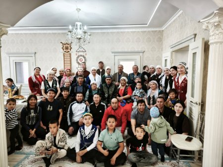 Айлардың сұлтаны – әз-Наурыз