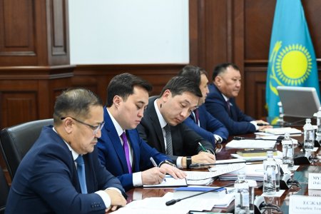 Сыбайлас жемқорлыққа қарсы іс-қимыл мәселелері жөніндегі комиссия отырысы өтті