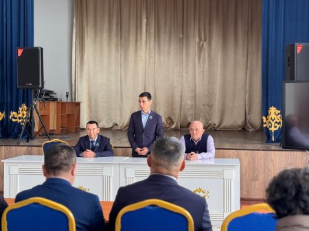 Мәслихат депутаттары кездесу өткізді