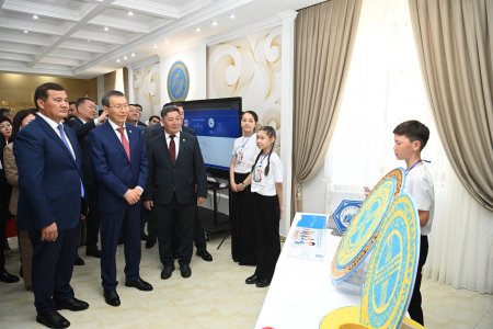 Форумға қатысушылар облыстық сайлау комиссиясының жұмысымен танысты