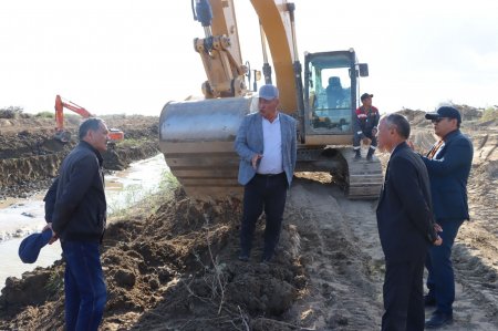 Аудан әкімі каналдардың механикалық тазалау жұмыстарымен танысты