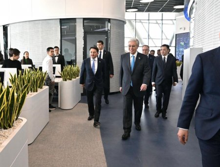 Мемлекет басшысы Alem.ai халықаралық жасанды интеллект орталығына барды