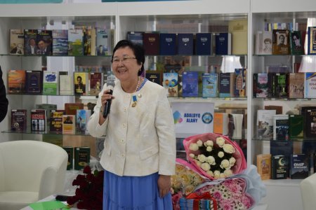 Қаламым – қанатым:  жаңа туындының тұсауы кесілді