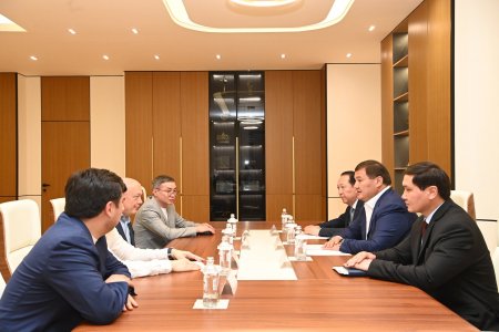 Аймақ басшысы УЕФА  стадион инспекторымен кездесті