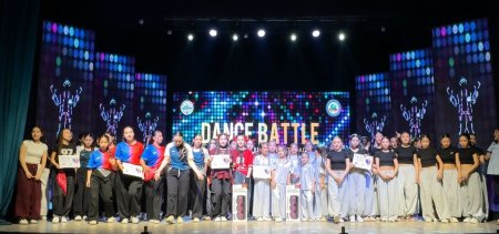 Заманауи би сайысы: аудан мектептері  сахна төрінде