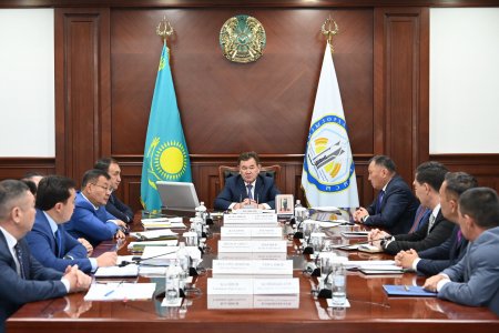Қауіпсіз еңбек жағдайын қамтамасыз ету мәселелері қаралды